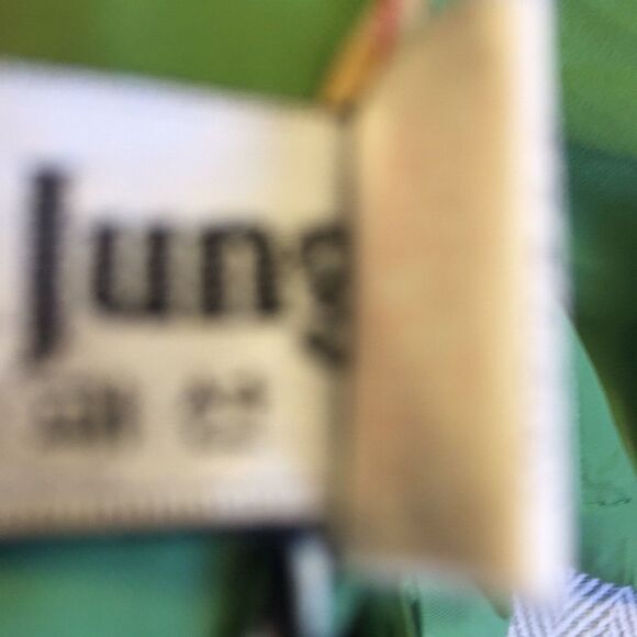 MIN JUNG Crops/Capris Gorgeous Lime w/Stretch Waist 18", Inseam 26" Preworn - Picture 7 of 10